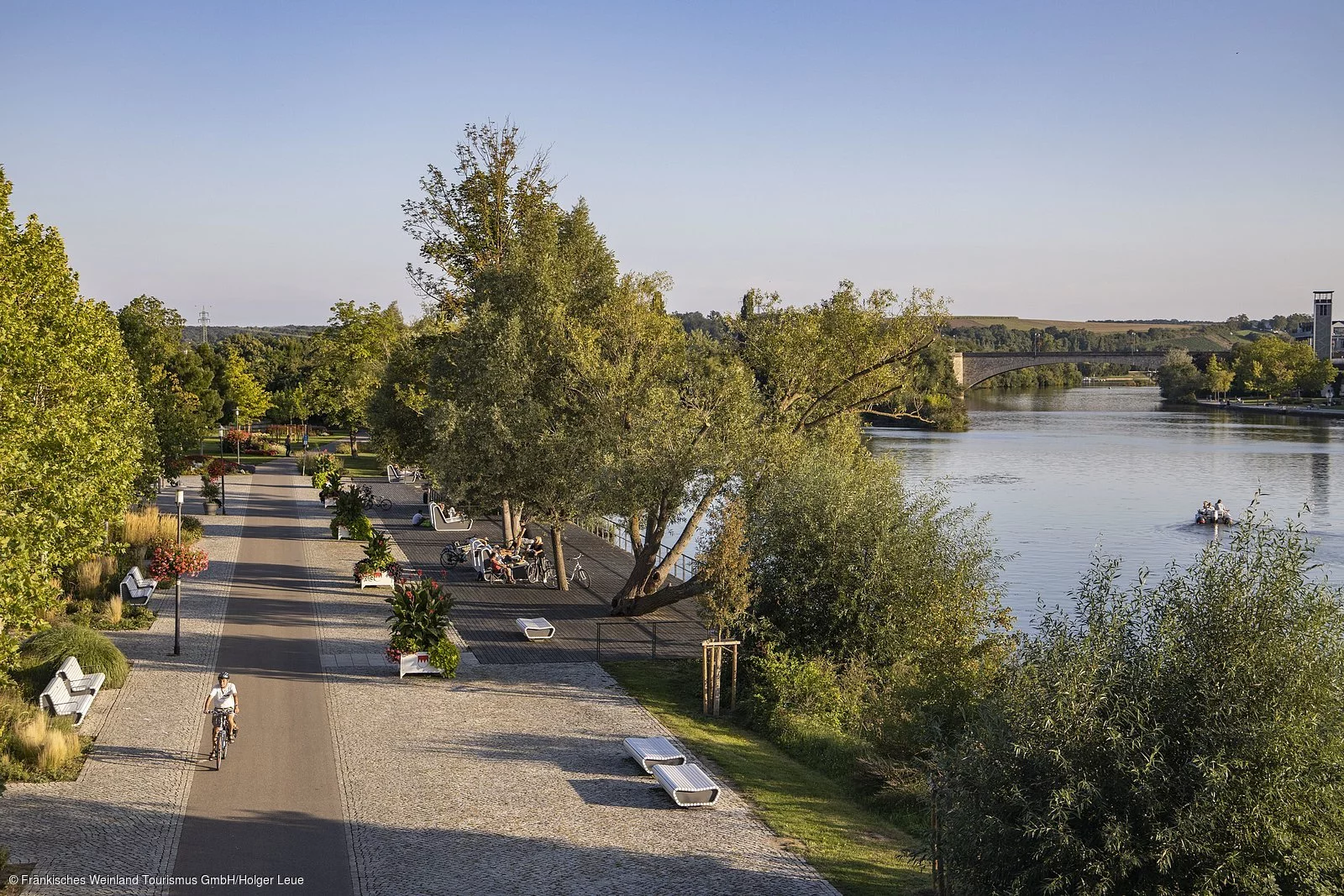 Mainufer in Kitzingen Mainufer in Kitzingen